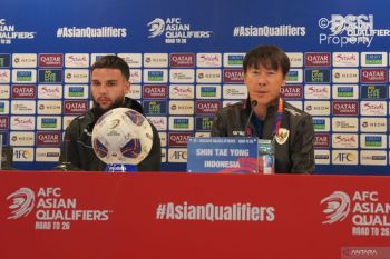 Shin Tae-yong pastikan Maarten Paes akan bermain saat lawan Bahrain