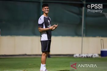 Mees Hilgers menikmati latihan pertamanya bersama timnas Indonesia